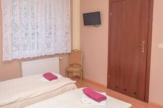 Мини-отель Hotelik Wulpink Majdy Olsztyn Majdy Стандартный двухместный номер с 2 отдельными кроватями-12